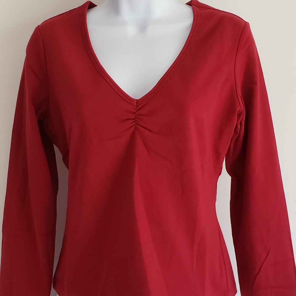 VICTORIA SECRET LONGSLEEVE DEEP RED SPANDEX TOP